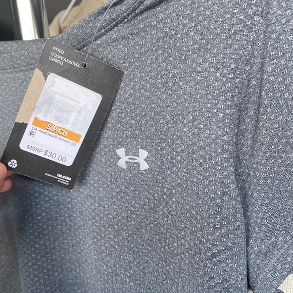 NWT Under Armour Topπ«Άπ» Size S - Picture 2 of 3